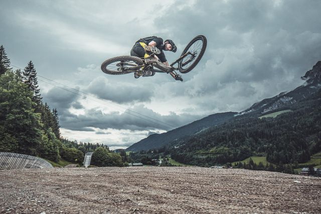 Zu den Marken - Fahrradbild Jump